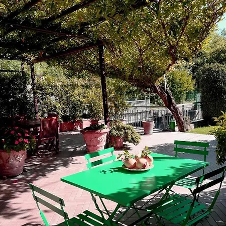 Pra' Longo Apartment *